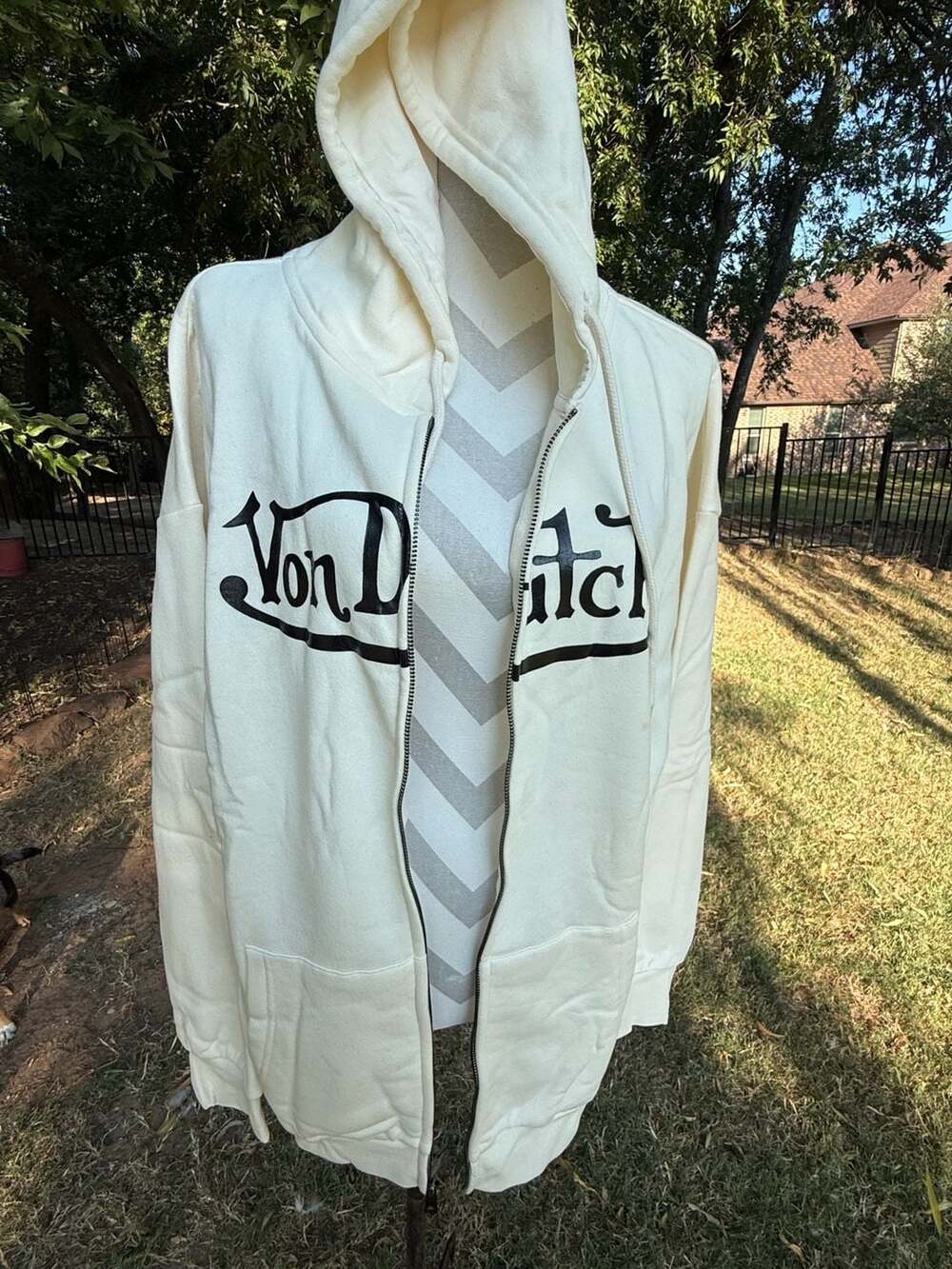 Von Dutch 1X Classic Zip Front Hoodie  NWT Off White